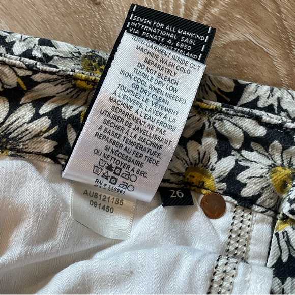 7 For All Man Kind Lazy Daisy Jeans - Picture 11 of 16